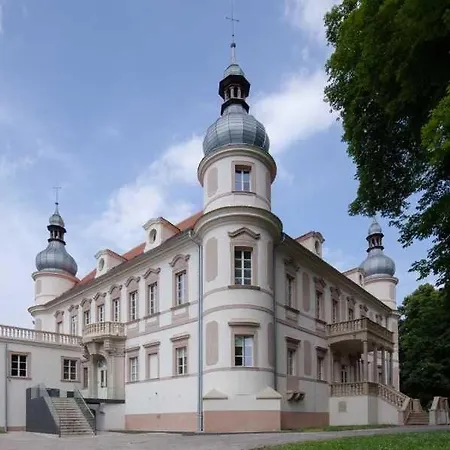 شقة Zamek Krasne Brezno